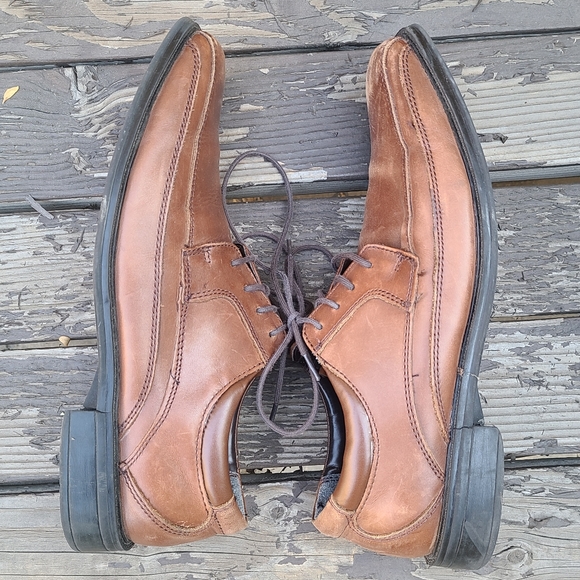 Dockers Brown Derby Brogue Cap Toe Oxford Shoe | 9 - Picture 7 of 13